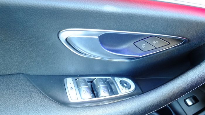 Mercedes-Benz E 220 d 9G-TRONIC Avantgarde