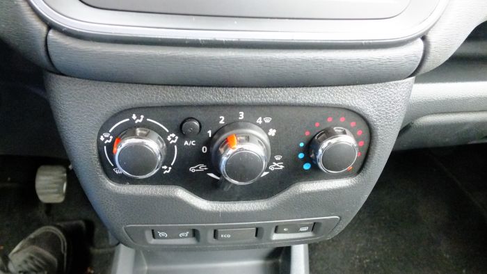 Dacia Lodgy TCe 115 Stepway Utilizat · 2016