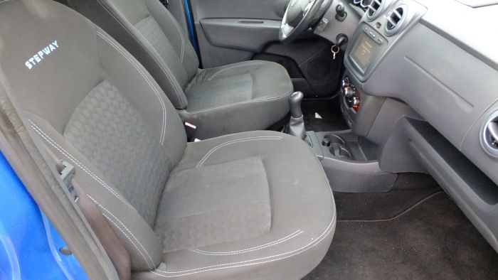 Dacia Lodgy TCe 115 Stepway Utilizat · 2016