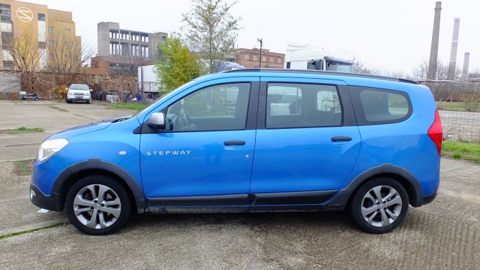 Dacia Lodgy TCe 115 Stepway Utilizat · 2016
