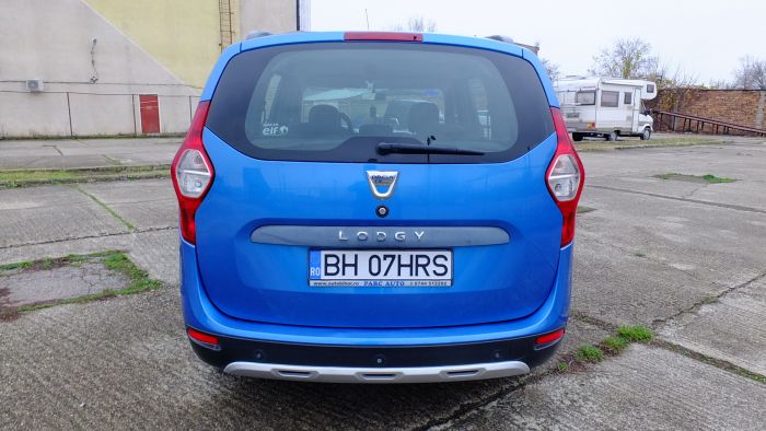 Dacia Lodgy TCe 115 Stepway Utilizat · 2016