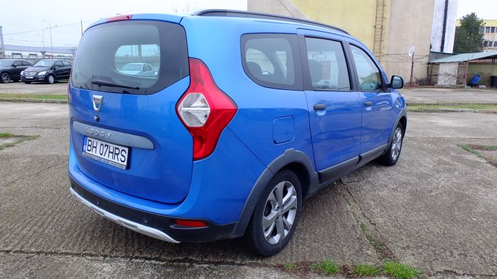 Dacia Lodgy TCe 115 Stepway Utilizat · 2016
