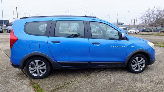 Dacia Lodgy TCe 115 Stepway Utilizat · 2016