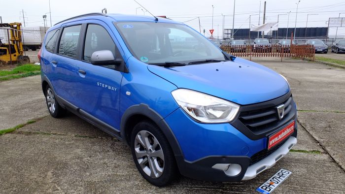 Dacia Lodgy TCe 115 Stepway Utilizat · 2016