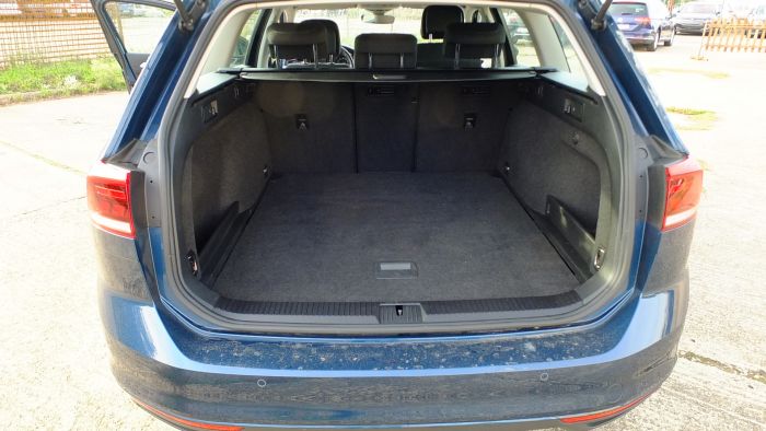 Volkswagen Passat Variant 2.0 TDI DSG (BlueMotion Technology) Comfortline an 2021