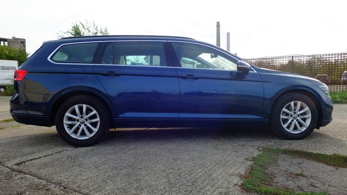 Volkswagen Passat Variant 2.0 TDI DSG (BlueMotion Technology) Comfortline an 2021