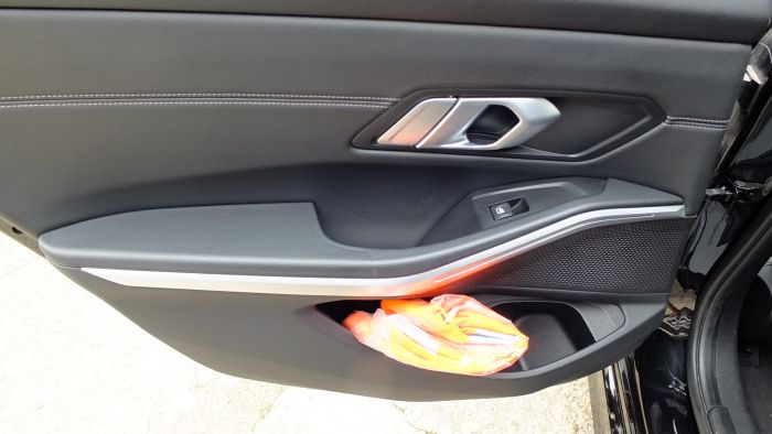 BMW 320 X DRIVE SPORT LINE AN 2020 MODELUL NOU...FULL