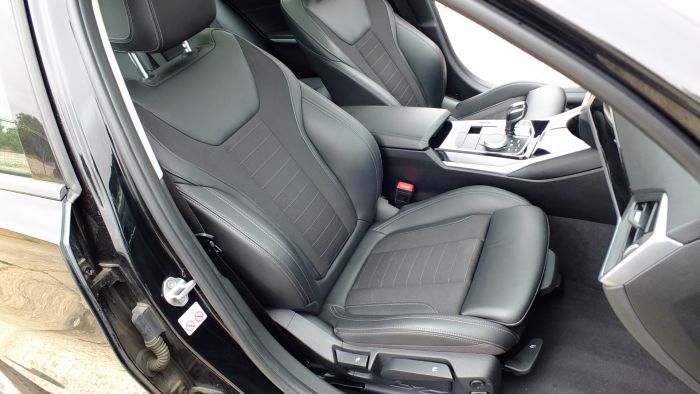BMW 320 X DRIVE SPORT LINE AN 2020 MODELUL NOU...FULL
