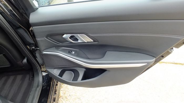 BMW 320 X DRIVE SPORT LINE AN 2020 MODELUL NOU...FULL